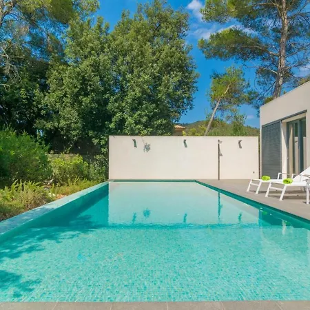 Villa Alzina *